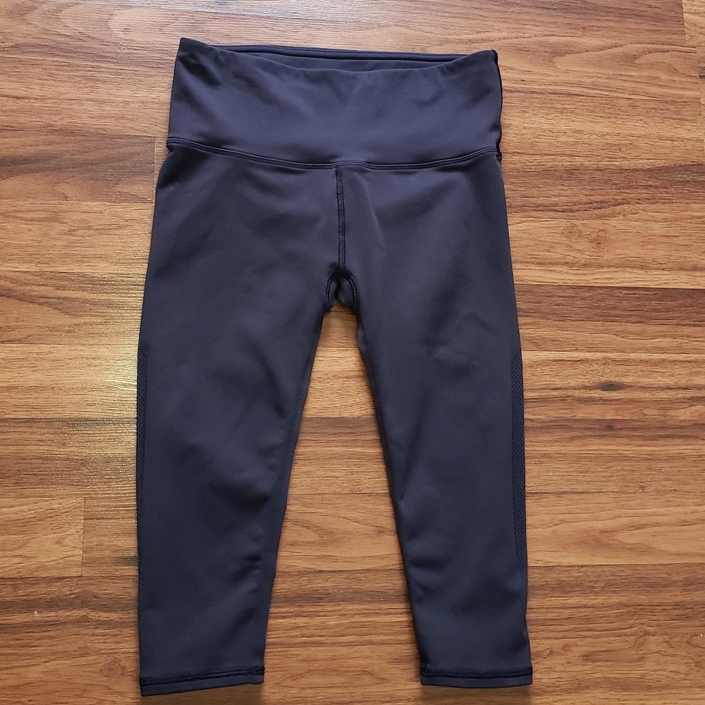 Lululemon navy capri crops with vented sides